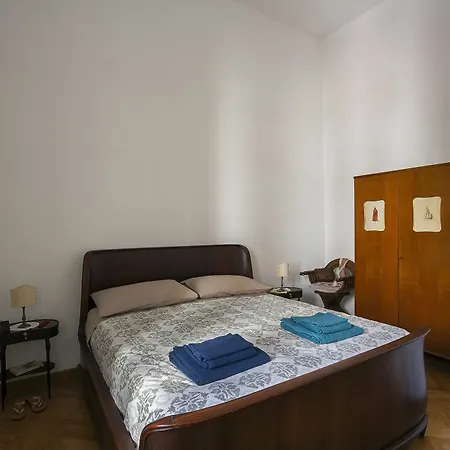 Margherita A Chiaia Apartament *